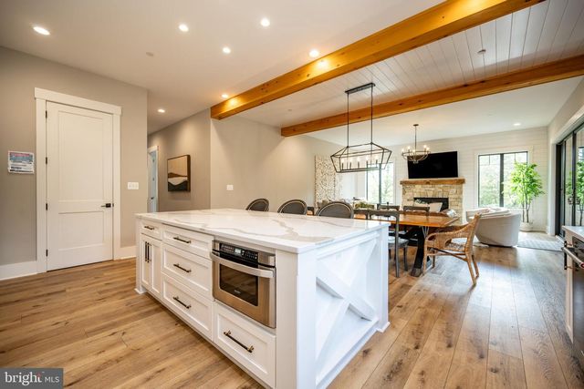 152 RIDGE RUN RD, Mc Henry, MD 21541