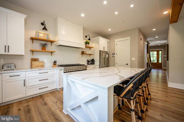 152 RIDGE RUN RD, Mc Henry, MD 21541