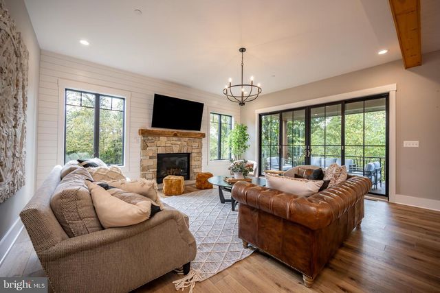 152 RIDGE RUN RD, Mc Henry, MD 21541