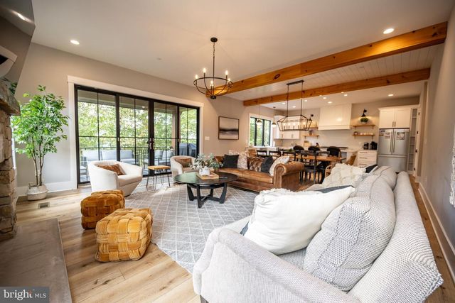 152 RIDGE RUN RD, Mc Henry, MD 21541