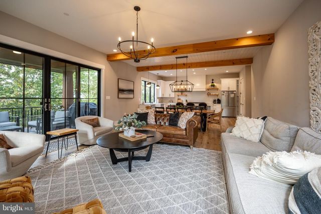 152 RIDGE RUN RD, Mc Henry, MD 21541