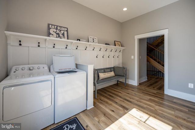 152 RIDGE RUN RD, Mc Henry, MD 21541