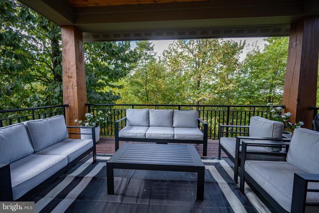 152 RIDGE RUN RD, Mc Henry, MD 21541