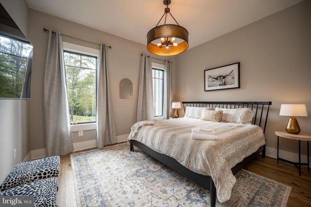 152 RIDGE RUN RD, Mc Henry, MD 21541