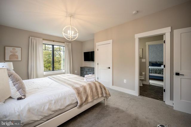 152 RIDGE RUN RD, Mc Henry, MD 21541