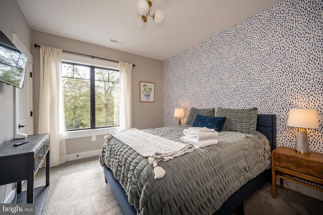 152 RIDGE RUN RD, Mc Henry, MD 21541