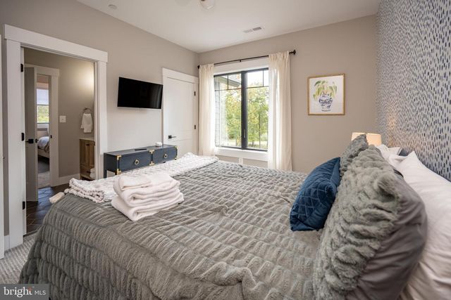 152 RIDGE RUN RD, Mc Henry, MD 21541