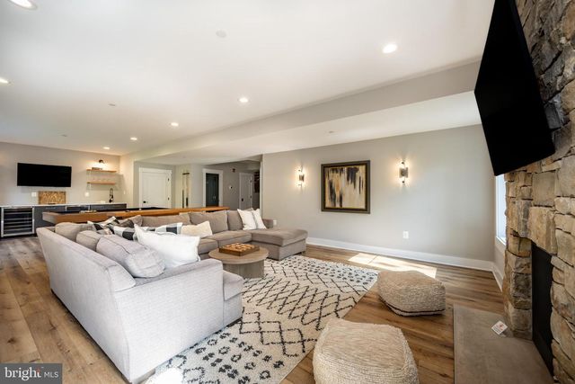 152 RIDGE RUN RD, Mc Henry, MD 21541