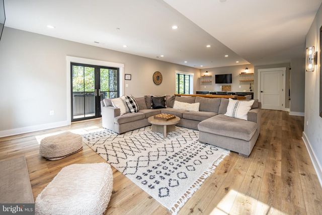 152 RIDGE RUN RD, Mc Henry, MD 21541