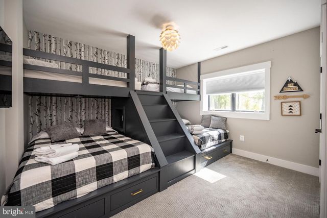 152 RIDGE RUN RD, Mc Henry, MD 21541