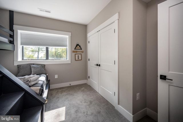 152 RIDGE RUN RD, Mc Henry, MD 21541