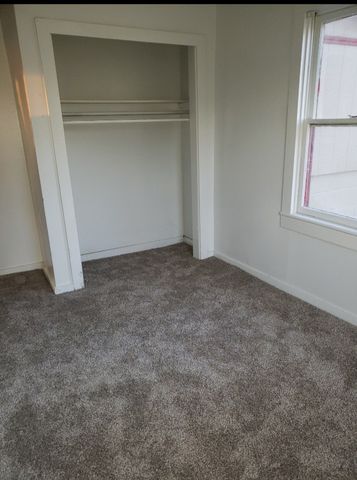 2461 Old Greenbrier Pike, Greenbrier, TN 37073