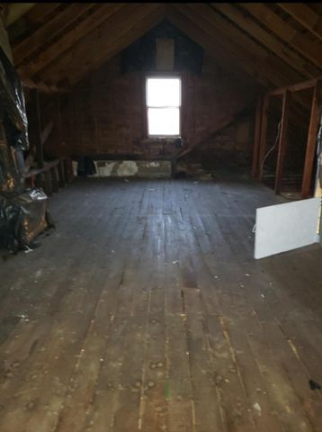 2461 Old Greenbrier Pike, Greenbrier, TN 37073