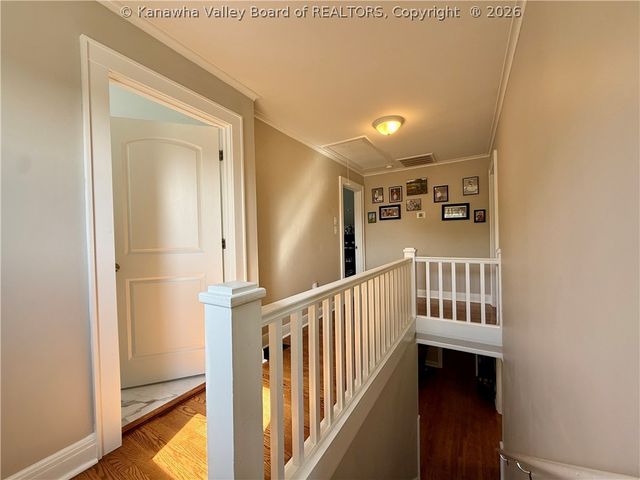 106 Layne Avenue, Nitro, WV 25143