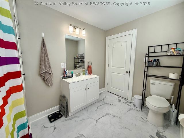 106 Layne Avenue, Nitro, WV 25143