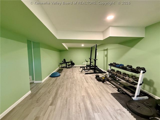 106 Layne Avenue, Nitro, WV 25143