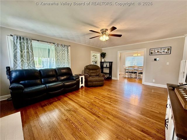 106 Layne Avenue, Nitro, WV 25143