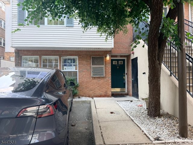 84 Union St C2, Newark City, NJ 07105