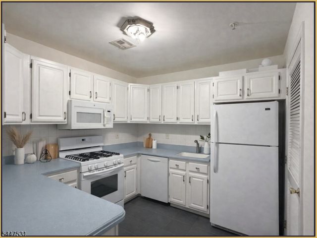 84 Union St C2, Newark City, NJ 07105