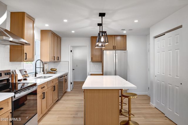 635 N 67TH Place, Mesa, AZ 85205