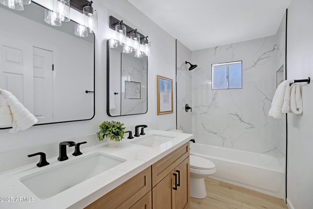 635 N 67TH Place, Mesa, AZ 85205