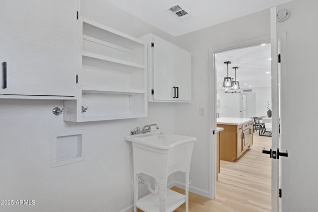 635 N 67TH Place, Mesa, AZ 85205