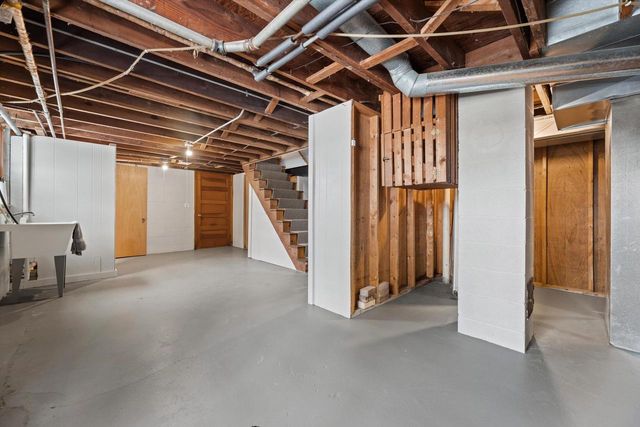 S46W29780 Genesee ROAD, Waukesha, WI 53189