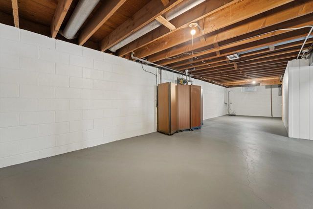 S46W29780 Genesee ROAD, Waukesha, WI 53189