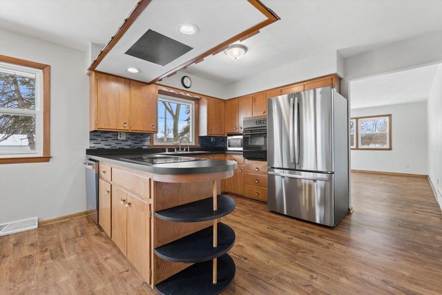 S46W29780 Genesee ROAD, Waukesha, WI 53189