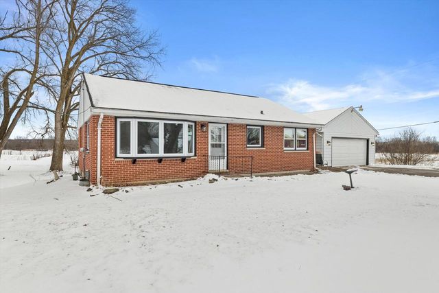 S46W29780 Genesee ROAD, Waukesha, WI 53189
