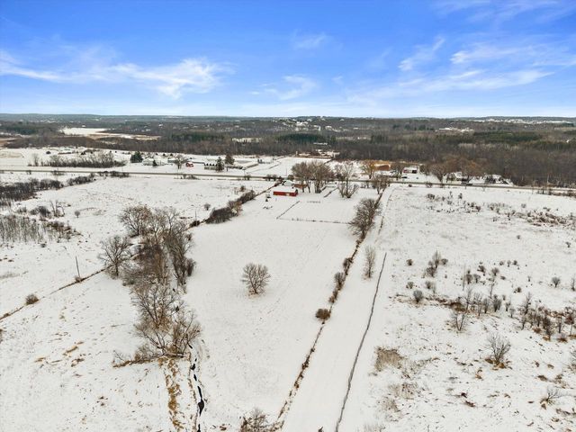 S46W29780 Genesee ROAD, Waukesha, WI 53189