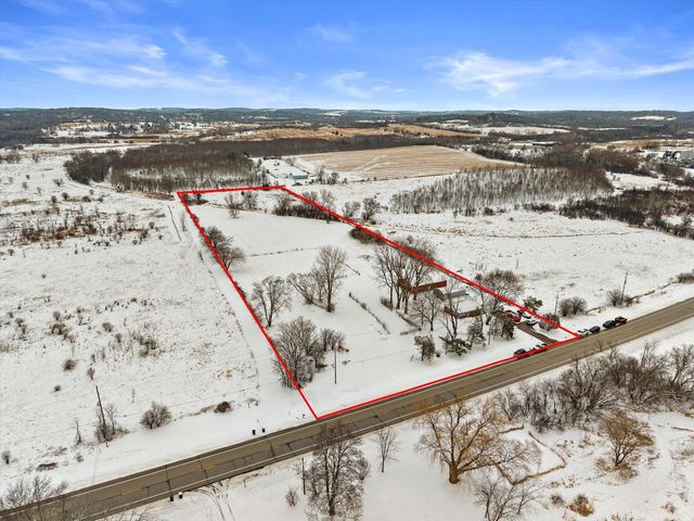 S46W29780 Genesee ROAD, Waukesha, WI 53189