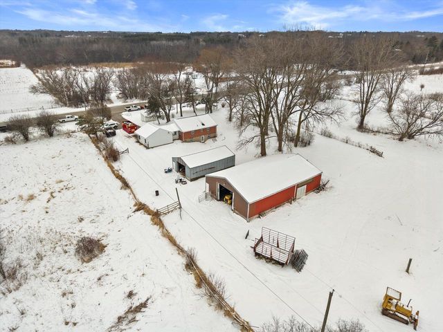S46W29780 Genesee ROAD, Waukesha, WI 53189