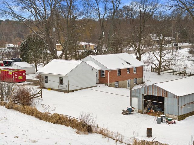 S46W29780 Genesee ROAD, Waukesha, WI 53189