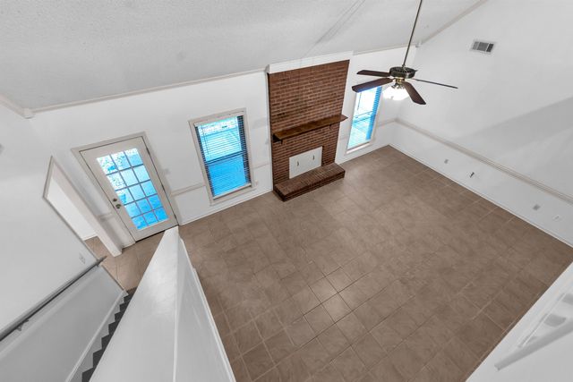 2957 VALLEY LAKE DR, Bartlett, TN 38135