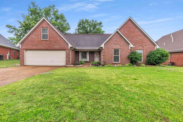 2957 VALLEY LAKE DR, Bartlett, TN 38135