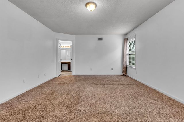 2957 VALLEY LAKE DR, Bartlett, TN 38135