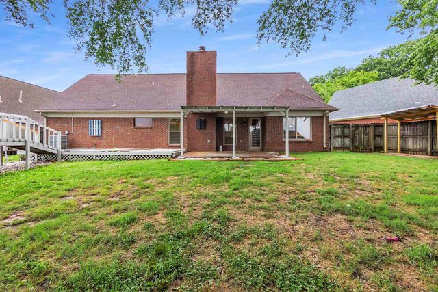 2957 VALLEY LAKE DR, Bartlett, TN 38135