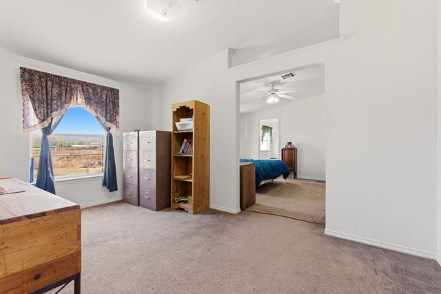 22 Jerome Road, Los Lunas, NM 87031