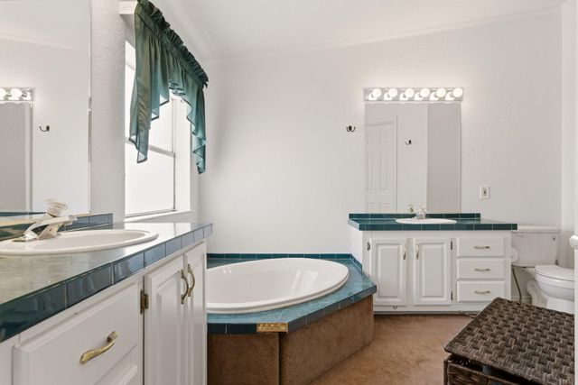 22 Jerome Road, Los Lunas, NM 87031