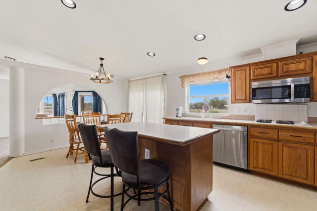 22 Jerome Road, Los Lunas, NM 87031