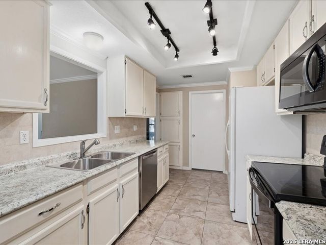 9015 Tintagel, San Antonio, TX 78254