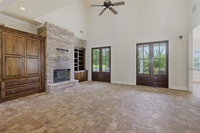 2411 Bon Vie Drive, Sulphur, LA 70665