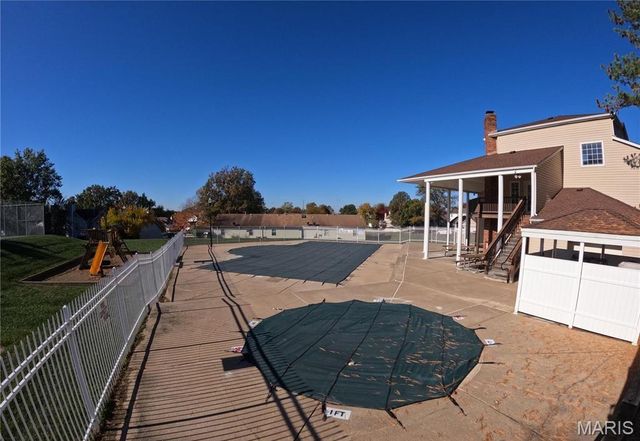 152 Old Buggy Court D, St Peters, MO 63304