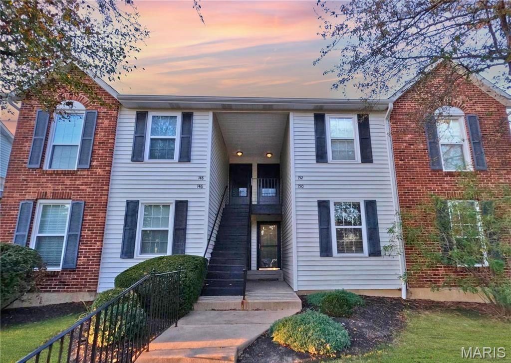 152 Old Buggy Court D, St Peters, MO 63304
