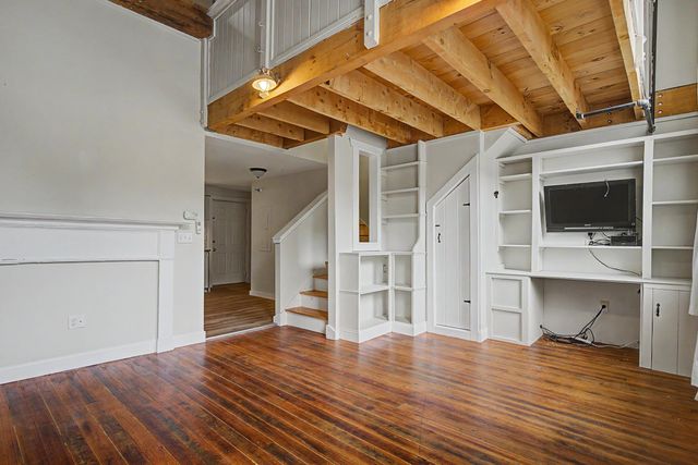 32 Market Street A, Somersworth, NH 03878