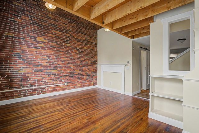 32 Market Street A, Somersworth, NH 03878
