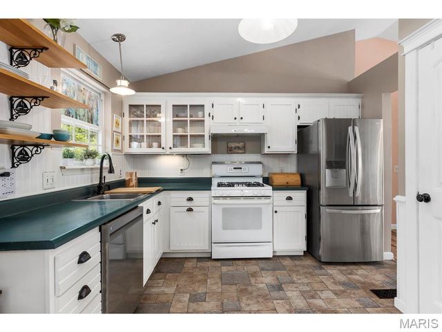2062 Birchwood Drive, Barnhart, MO 63012