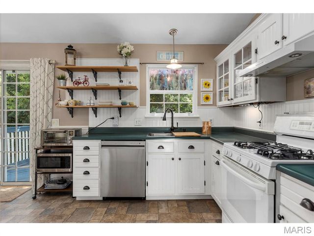 2062 Birchwood Drive, Barnhart, MO 63012