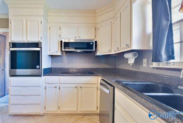 11026 Mcbride Drive SE, Huntsville, AL 35803